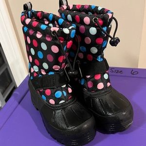 Girls Northside snow boots size 12